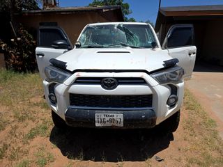 2021 Toyota 4Runner Venture Special Edition - Exterior Front Center Image